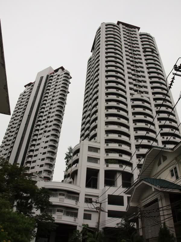 Floraville Condominium