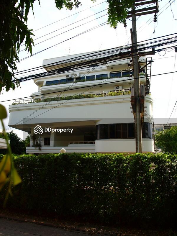 โอปอลีน ชาเลต์ คอนโดมิเนียม #0