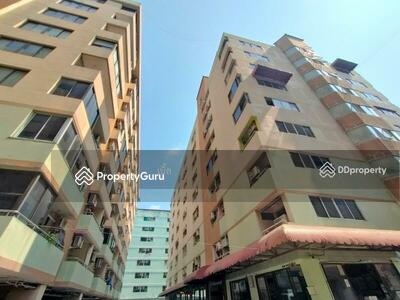 - Ratchada City Condominium