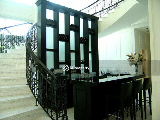 ให้เช่า - Royce Private Residences : รอย์ช ไพรเวท เรสซิเดนซ์ส, กรุงเทพ