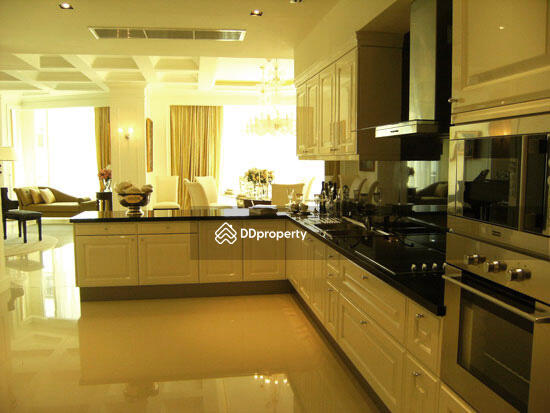 ให้เช่า - Royce Private Residences : รอย์ช ไพรเวท เรสซิเดนซ์ส, กรุงเทพ