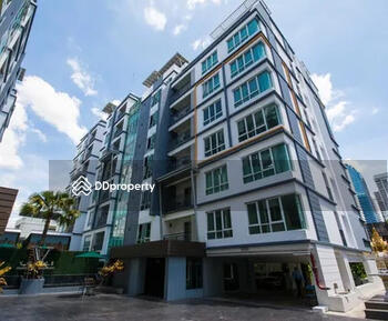 Voque Sukhumvit 16