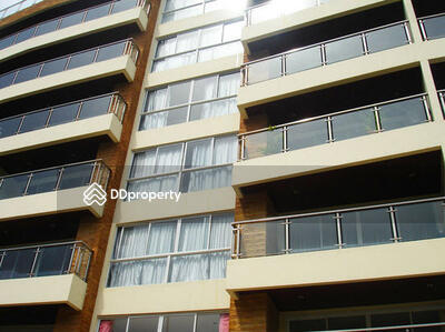 - Pattaya Height Condominium
