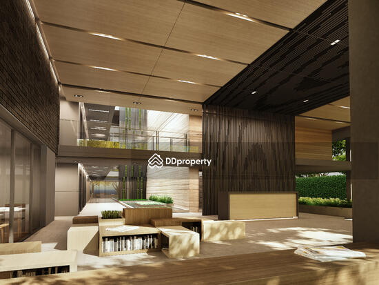 Circle S' Contemporary Lobby – Interior