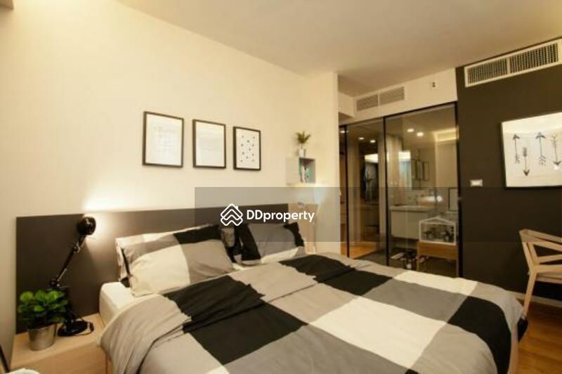 Modern-styled Bedroom with Quality Finishing