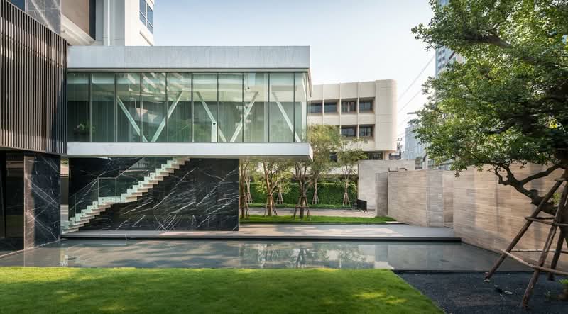 HQ Thonglor by Sansiri