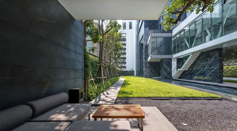 HQ Thonglor by Sansiri