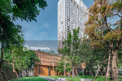 - The Line Phahon-Pradipat