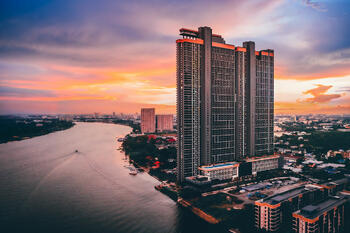 The Politan Aqua : เดอะ โพลิแทน อควา