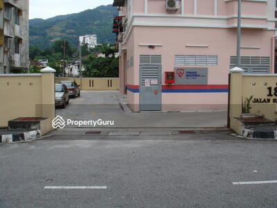 - Sempadan Indah Apartment