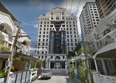 - Vanicha Park Langsuan