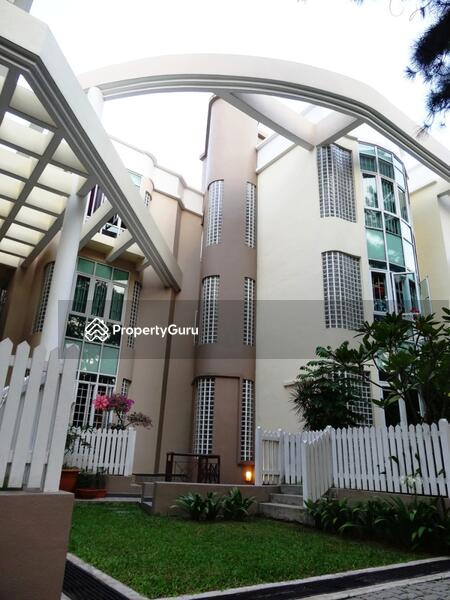 For Sale - Le Loyang