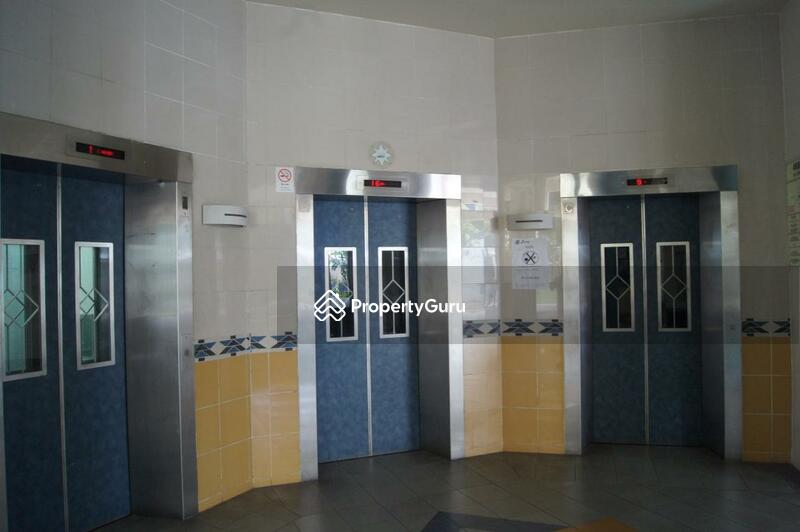 For Rent - 468D Admiralty Drive