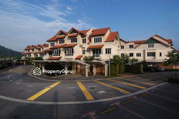 Adora Courtyard Apartments