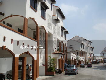 Ayu Heights