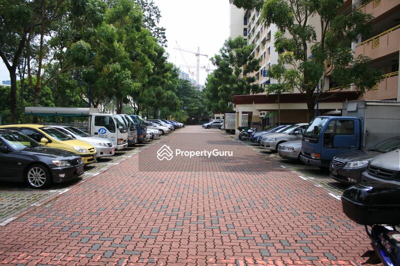 For Rent - 215 Ang Mo Kio Avenue 1
