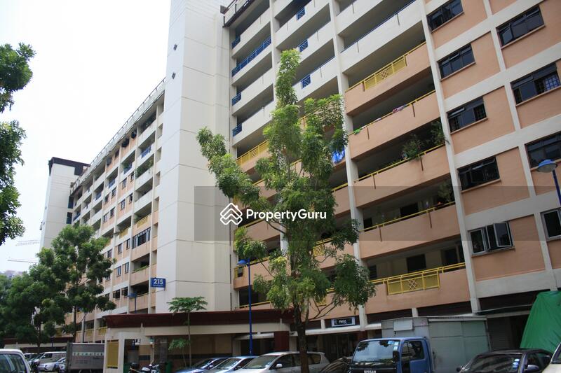 For Rent - 215 Ang Mo Kio Avenue 1