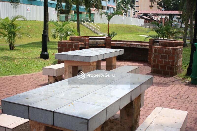 For Rent - 220 Ang Mo Kio Avenue 1