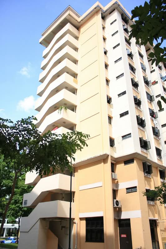 318 Ang Mo Kio Avenue 1 #0