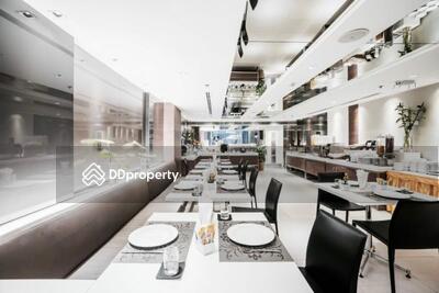 - Phachara Suites Sukhumvit : พชร สวีท สุขุมวิท