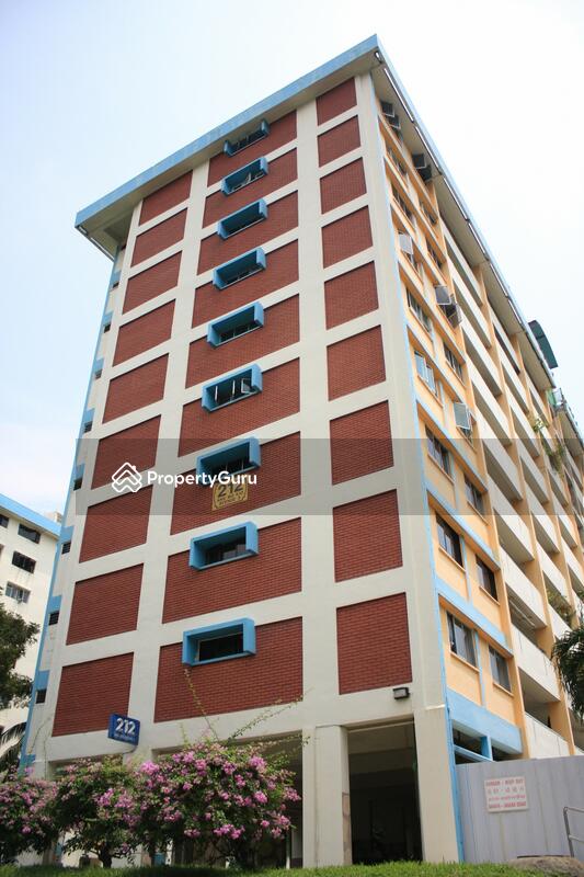 212 Ang Mo Kio Avenue 3 #0