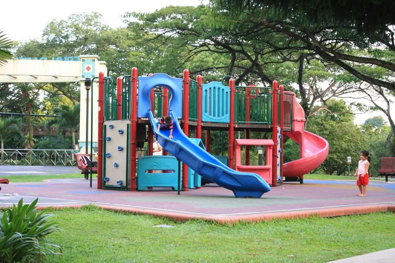 235 Ang Mo Kio Avenue 3 HDB Flat For Sale at S$ 420,000 | PropertyGuru Singapore