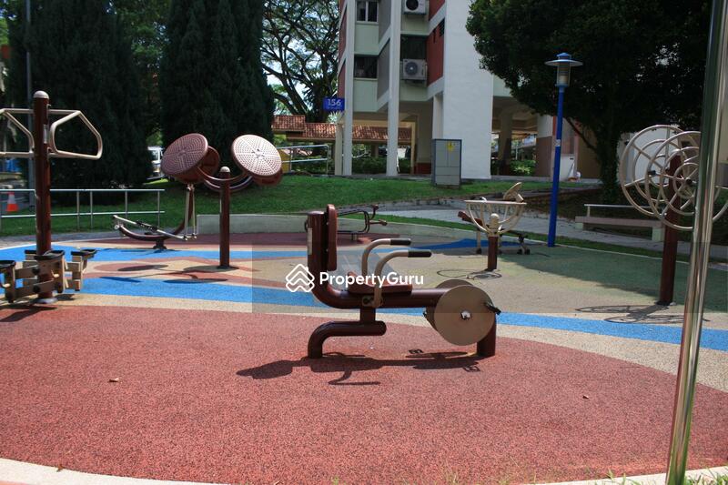 156 Ang Mo Kio Avenue 4 #0
