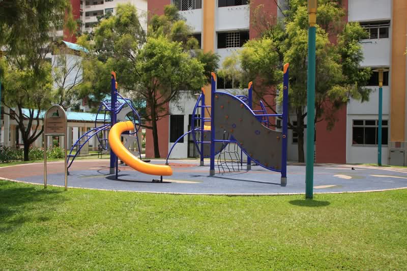 639 Ang Mo Kio Avenue 6