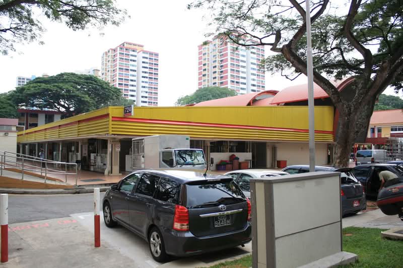 724 Ang Mo Kio Avenue 6 #0