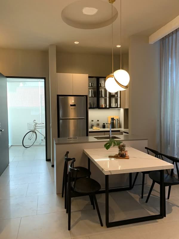 Isola - iProperty.com.my