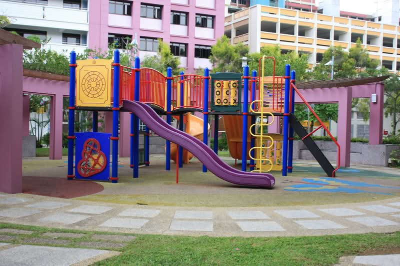 353 Ang Mo Kio Street 32