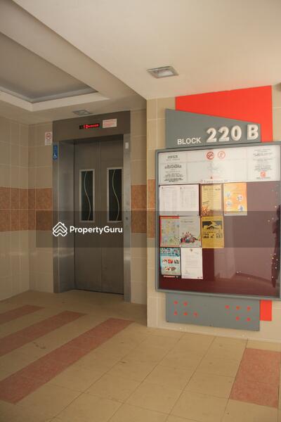 For Rent - 220B Bedok Central