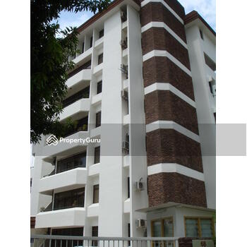 Maica Court