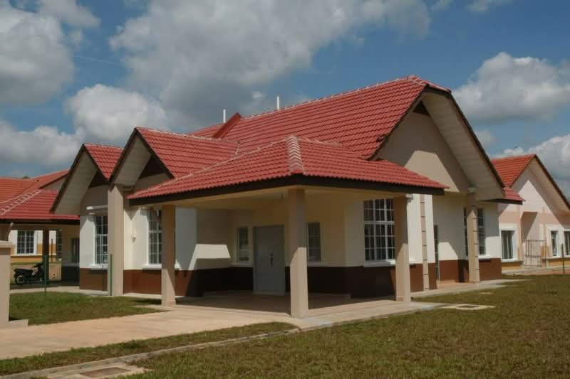 1-storey Terraced House for Sale in Antara Gapi (Ulu Yam) - Tris Jong - PropertyGuru.com.my