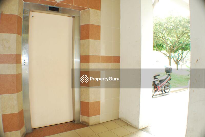 402 Choa Chu Kang Avenue 3 #0