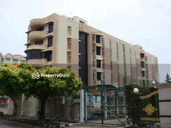 Bayshore Apartment