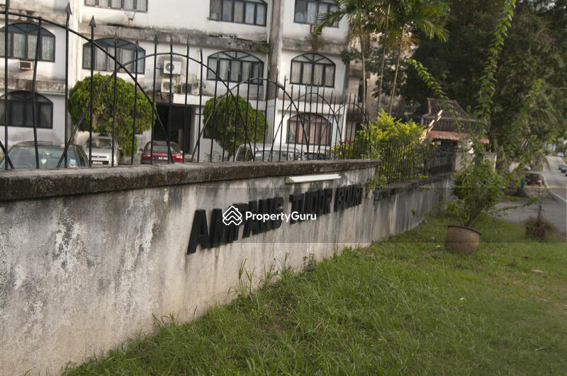 Front facade 2