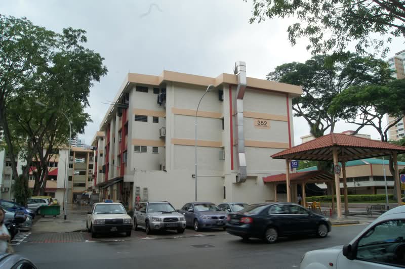 352 Clementi Avenue 2