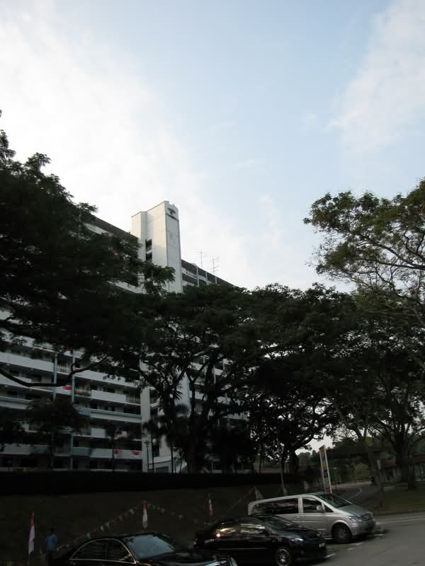 81 Commonwealth Close