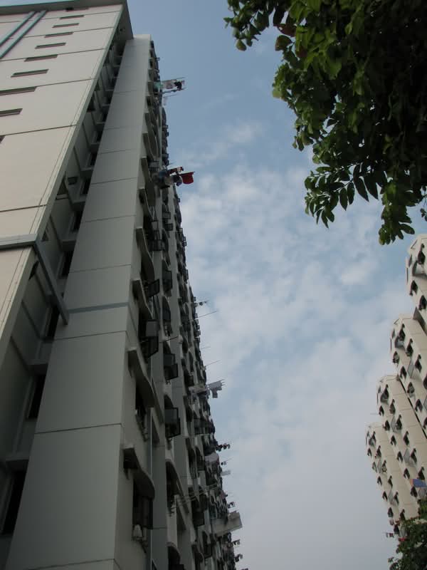 82 Commonwealth Close