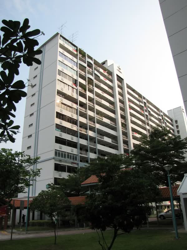 83 Commonwealth Close