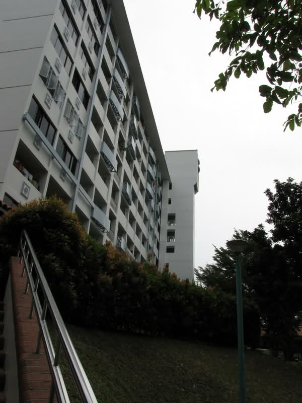 84 Commonwealth Close