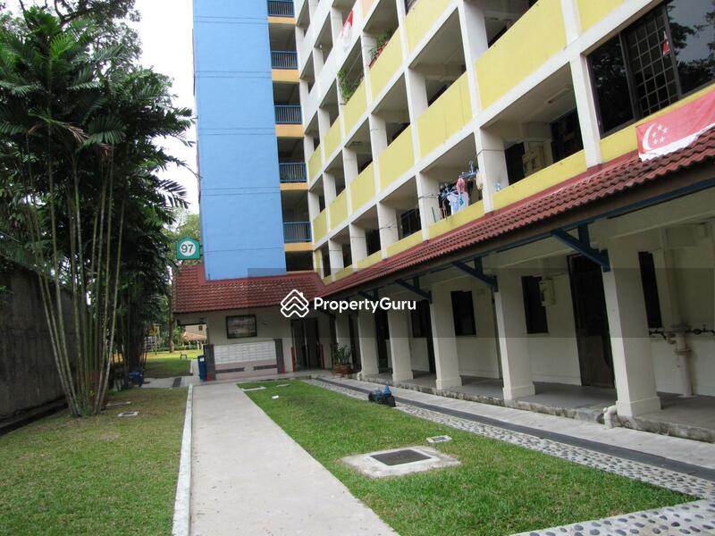 97 Commonwealth Crescent #0