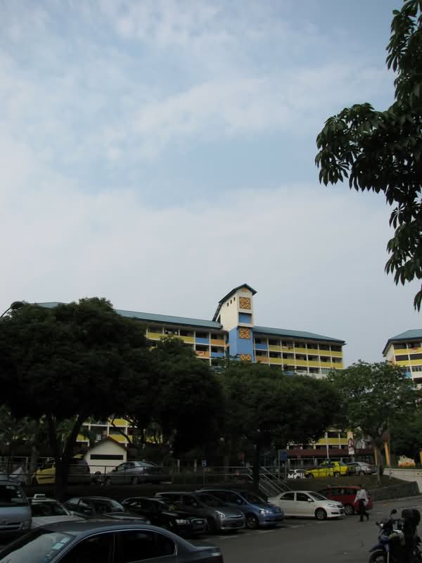 99 Commonwealth Crescent