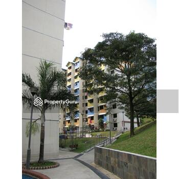100 Commonwealth Crescent