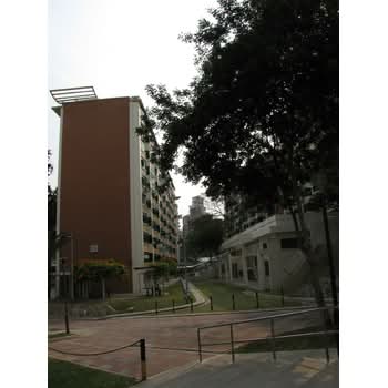 104 Commonwealth Crescent