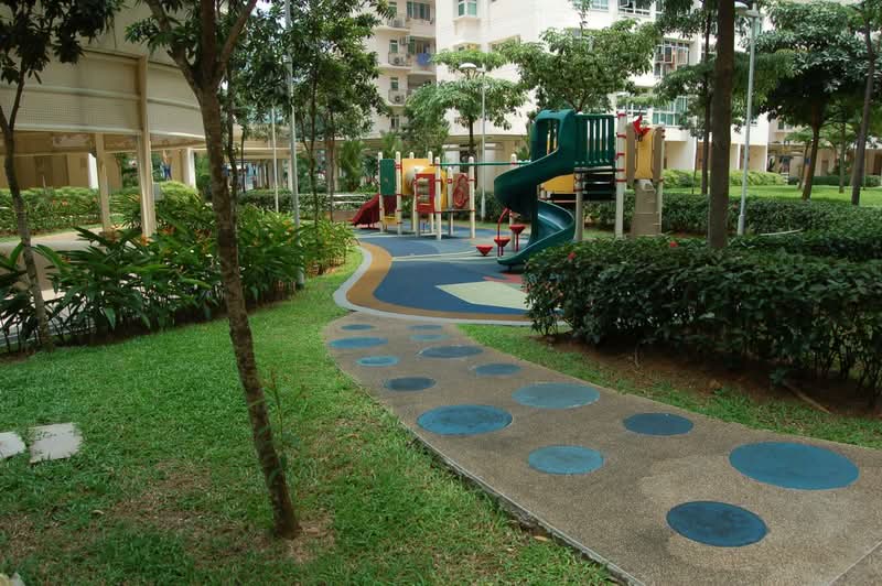 For Rent - 264E Compassvale Bow