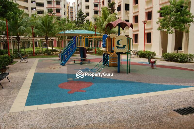 For Rent - 296A Compassvale Crescent